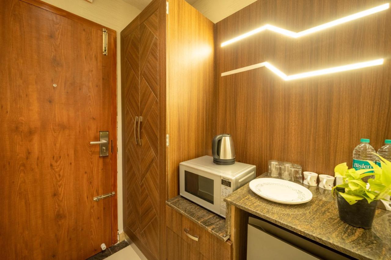 Seasons Suites Μπανγκαλόρ Εξωτερικό φωτογραφία